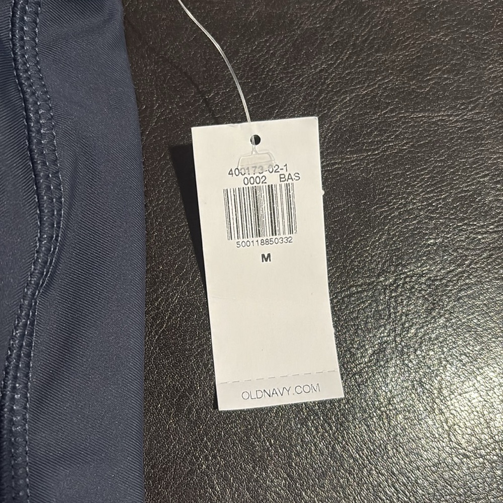 Old Navy Extra High Rise Go-Dry Skirt - Picture 2 of 6